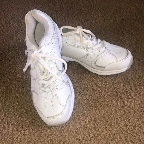 All white tennis shoes 😍 - Picture 1 of 6